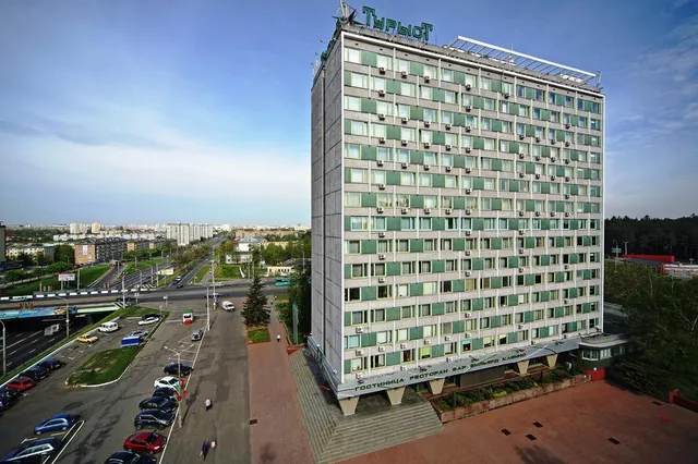Турист (Tourist)