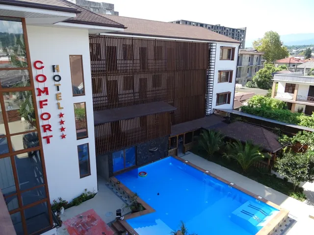 Comfort Hotel  (Комфорт)