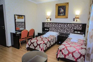 Photo 4