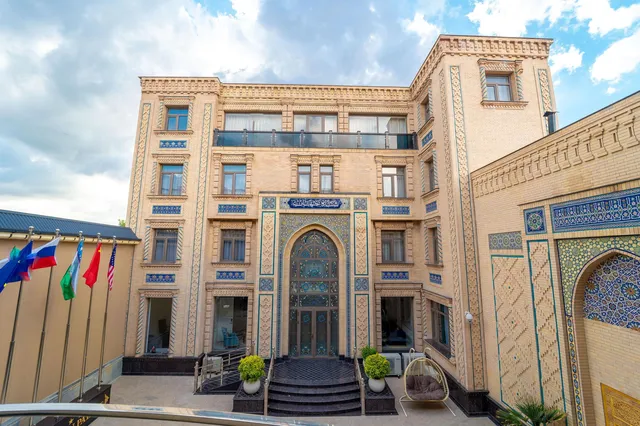 Shohjahon Palace (Шохджахон Палас)
