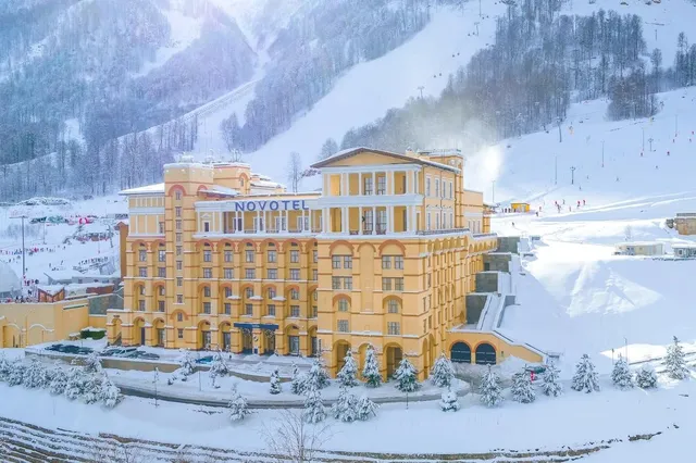 Novotel Resort and spa Krasnaya Polyana (Новотель Резорт и спа Красная Поляна)