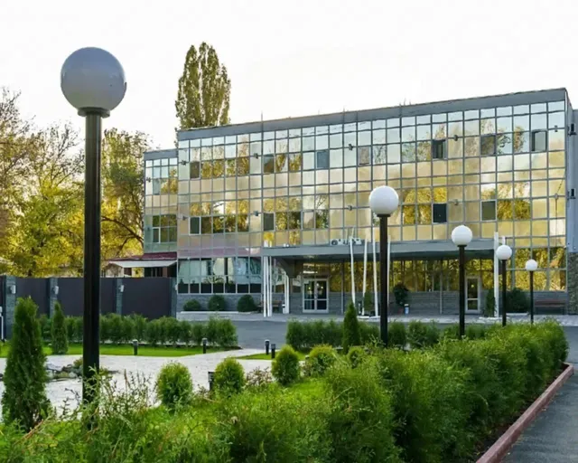 Janblue Hotel (Жанблю)