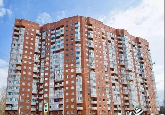 Атмосфера на улице Космонавтов