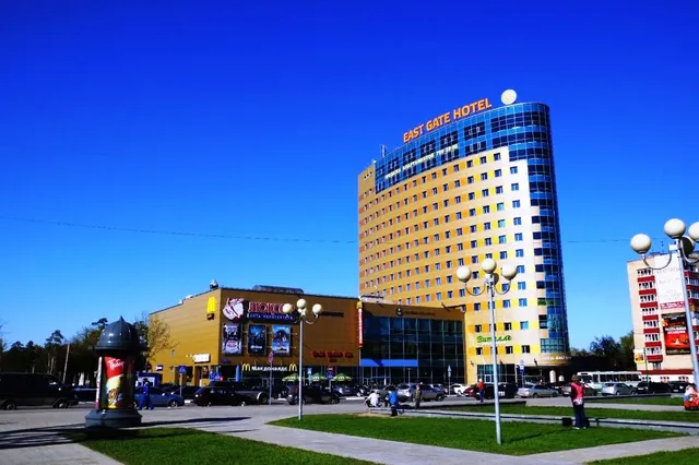 Ист Гейт (East Gate)