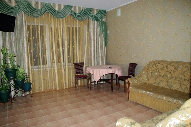 Photo 4