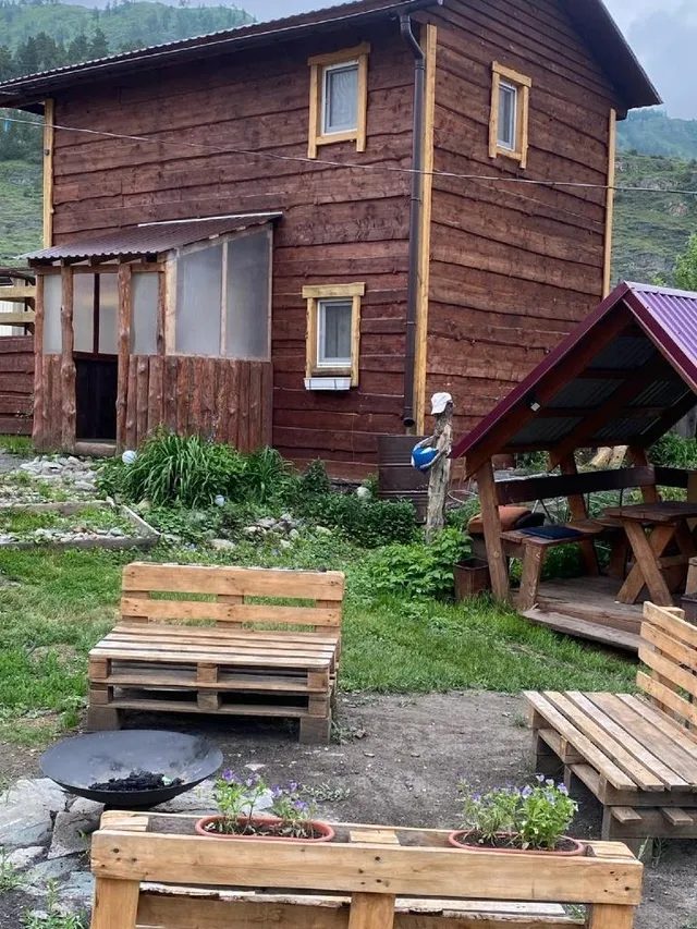 Чижик на улице Дворникова 12А