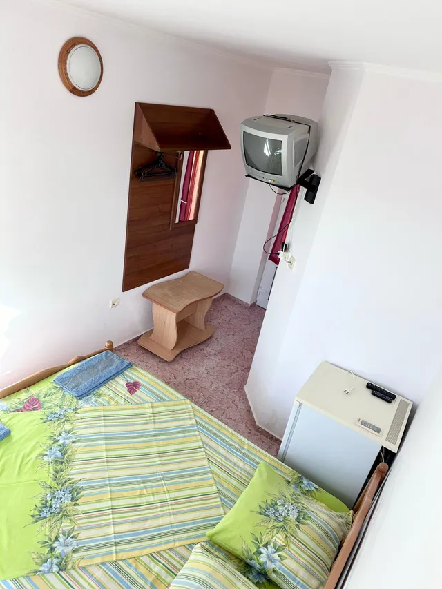 Photo 4
