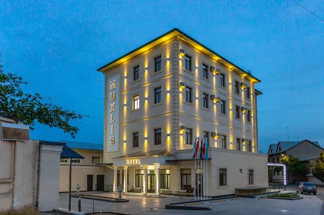 Muxlis Hotel (Муxлис)