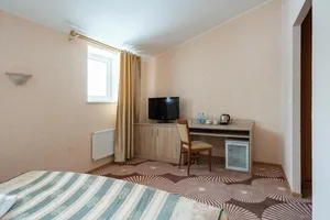 Photo 3