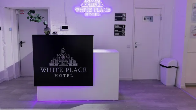 White Place (Вайт Плейс)