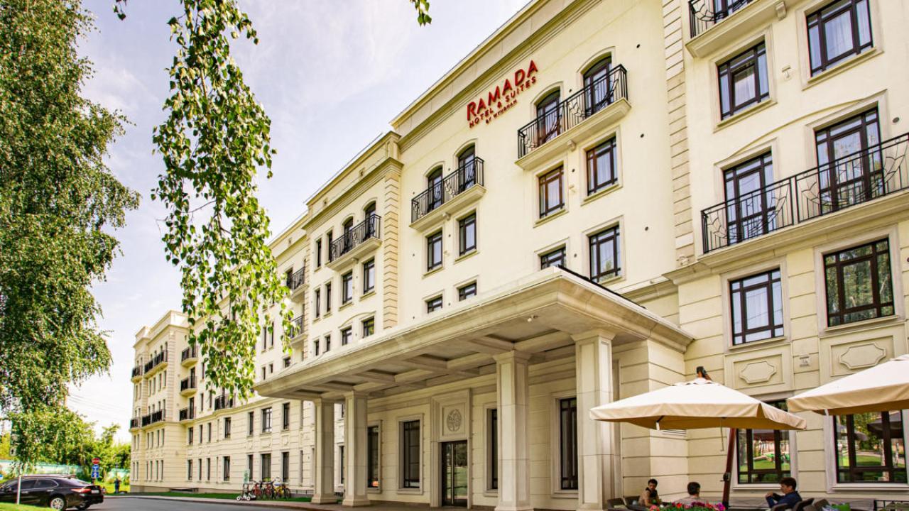 Ramada Hotel & Suites by Wyndham Novosibirsk Zhukovka (Рамада Новосибирск)