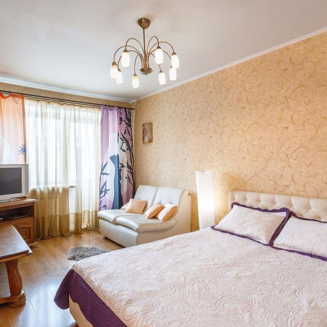 Аврора на улице Красная 5