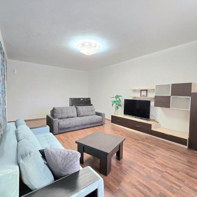 3-room Apartment in the city center , 3rd floor