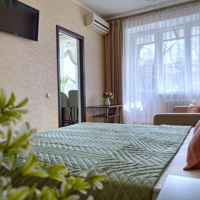 Уютная квартира на Бродвее с балконом