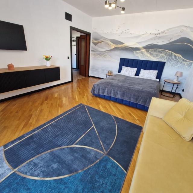 Apart Aprel apartment on Osharskaya Street