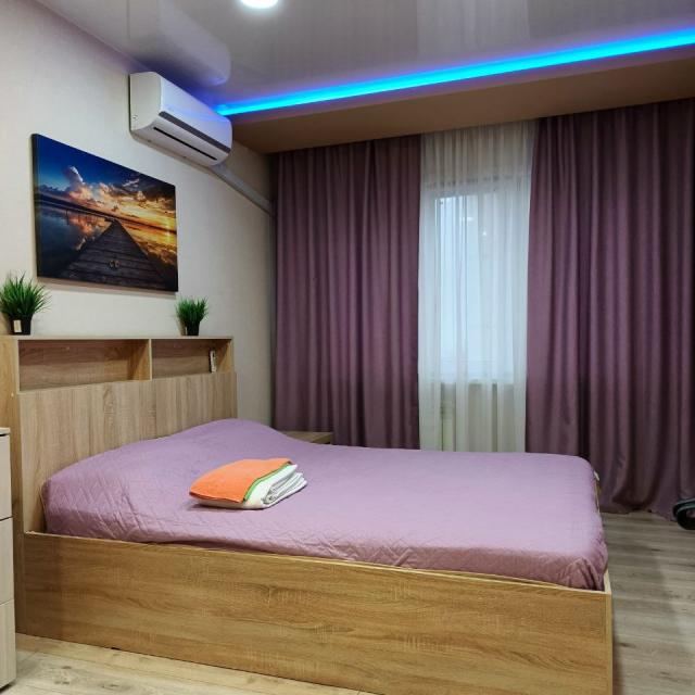 Apartment on Friedrich Engels 7k2