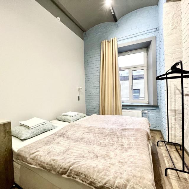 Roof Hostel (Руф Хостел)