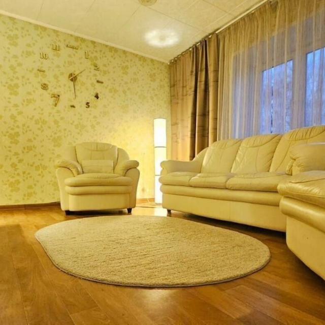 Апартаменты на улице Свердлова, 100