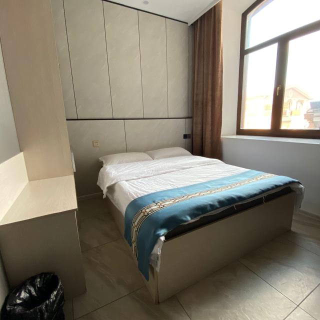 Holiday hotel (Холидей)