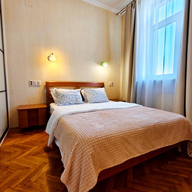 Tverskaya Street (Тверская Стрит) на улице Тверская 8 корпус 2