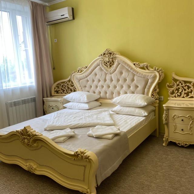 Lexx (Лекс)