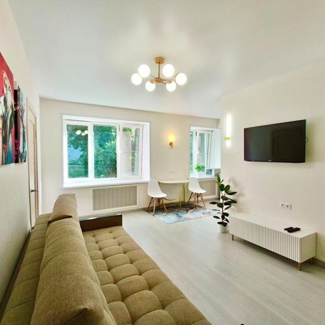 Apartments on Kirov Avenue, 10A