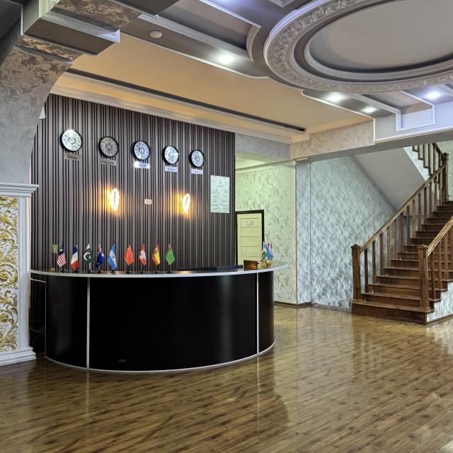 Shosh Avenue Hotel (Шош Авеню)