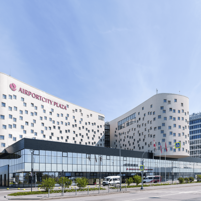 Airportcity Plaza (Аэропортсити Плаза) (бывш. Краун Плаза Аэропорт)