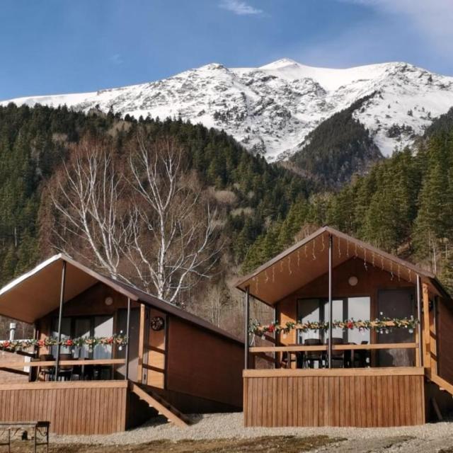 Arkhyz Family Lodge (Архыз Фэмили Лодж) 