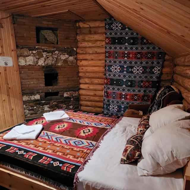 Поляна Нарзанов