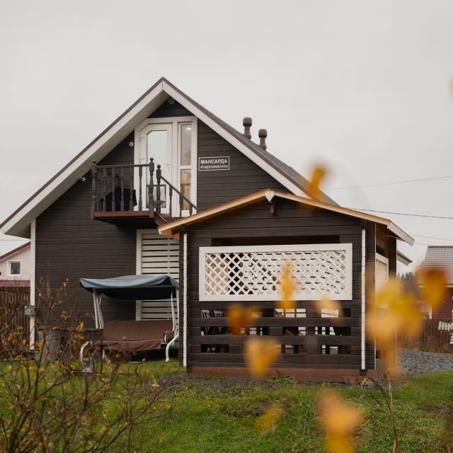 The attic apartment on 58b Bondareva Street