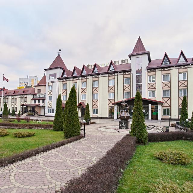 Арт Холл (основной корпус)