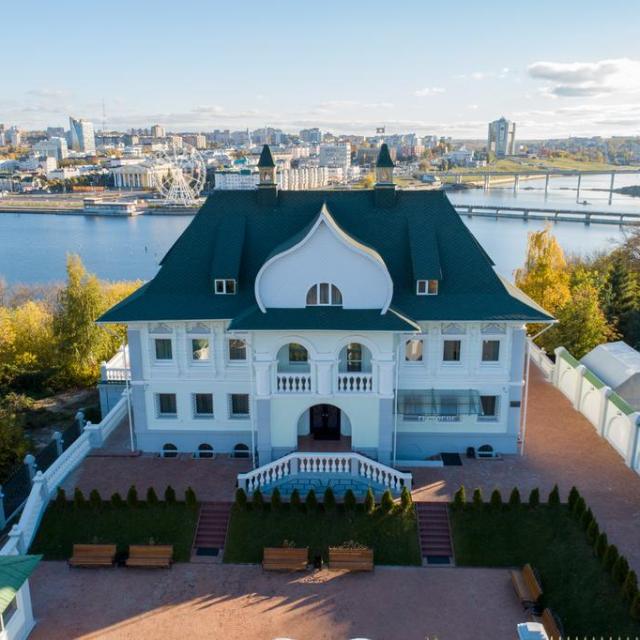 Манор Хаус