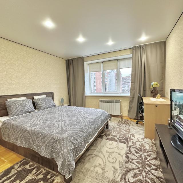 Spacious one-bedroom apartment on Gagarin Avenue