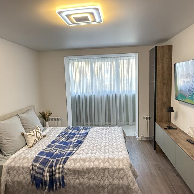 Современная однокомнатная квартира сети "PanApartments" на улице Кузнецова