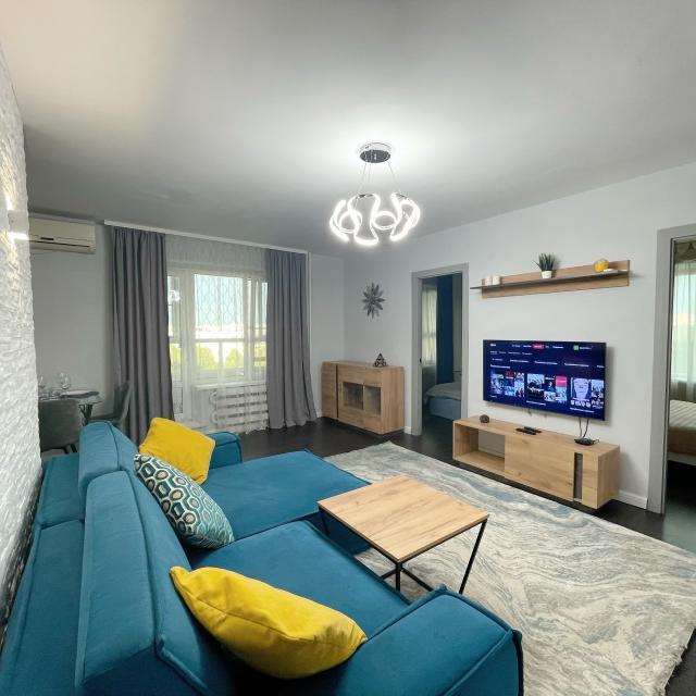 Cozy eurotrashka on Yangel