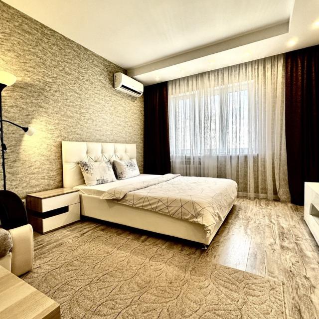 Fresh Room on Marshal Ustinov Street 1