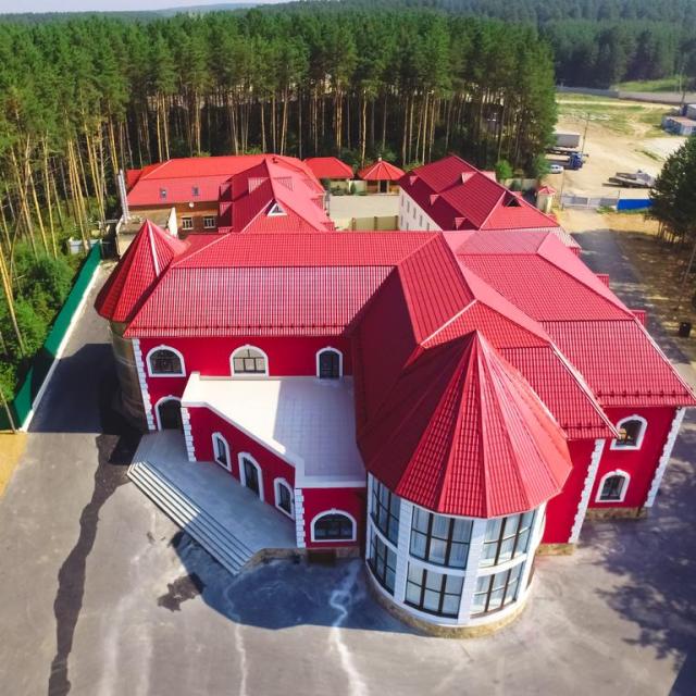 Максим Парк Отель (бывш. Черника)