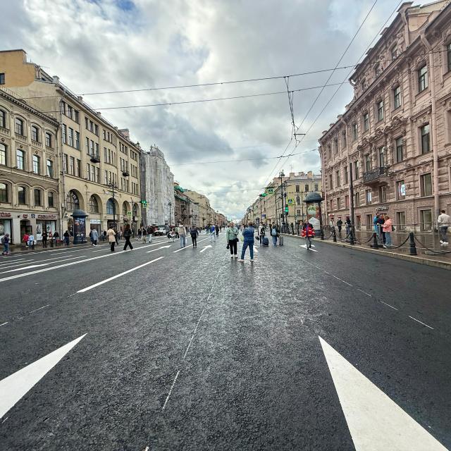 SyncotelHome Anichkov Bridge
