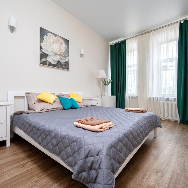 Apartment on Nevsky prospekt 103