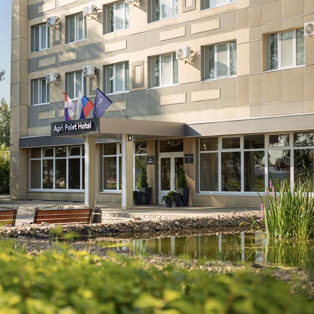 Apri Polet Hotel (Апри Полет Отель)