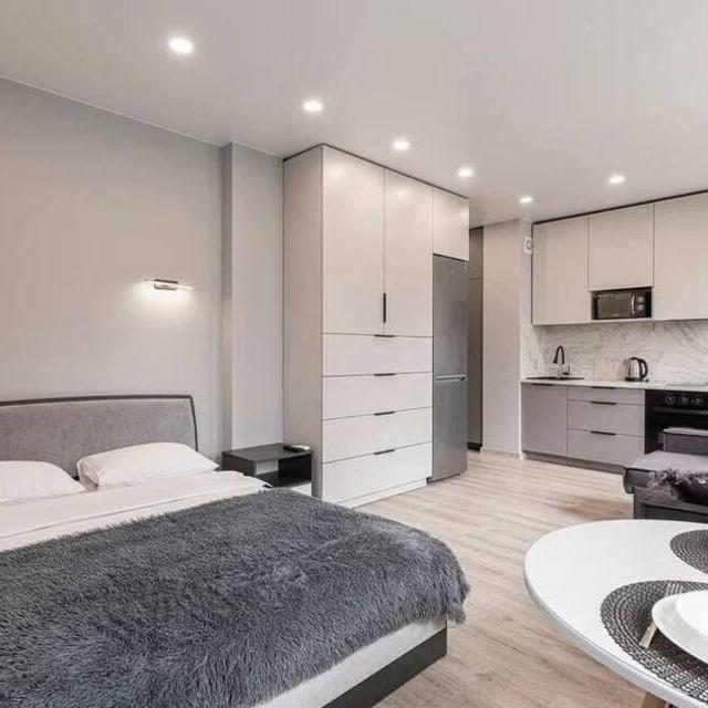 Roomer on Independence Avenue 88