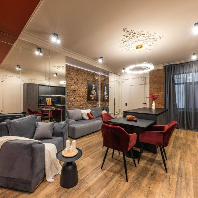 FlatStay 3 rooms for 7 people on Petrogradka