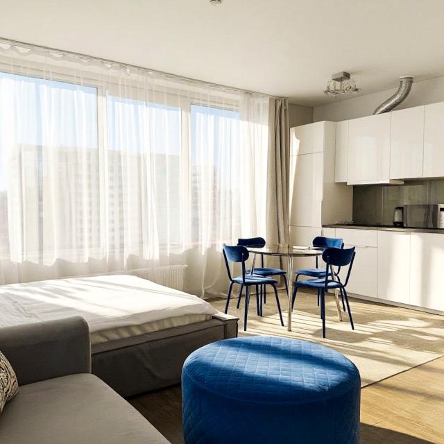 Угловые апартаменты с видом на город на Малышева 42а
RADIUS CENTRAL HOUSE