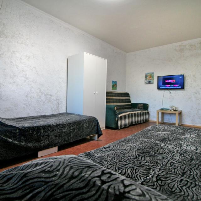 Apartment on Geroyev Avenue 28