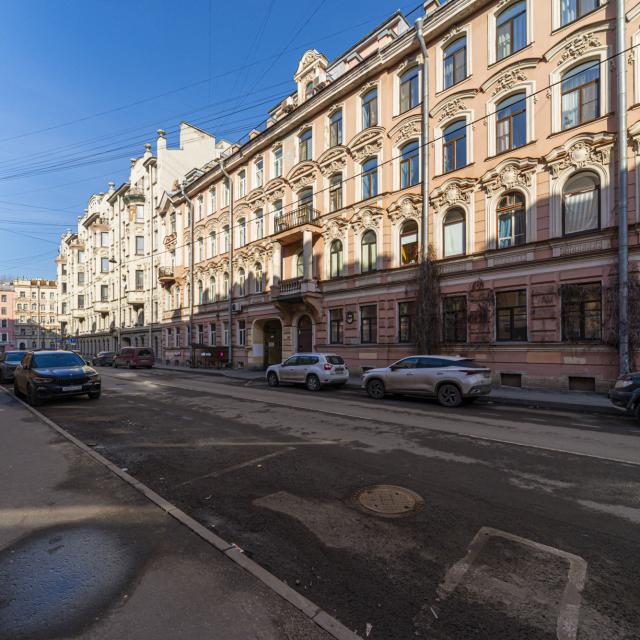 Rinaldy at Bolshoy prospekt (Ринальди на Большом)