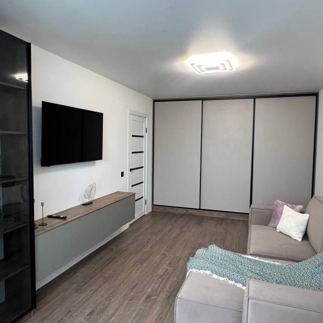 Современная однокомнатная квартира сети "PanApartments" на улице Кузнецова