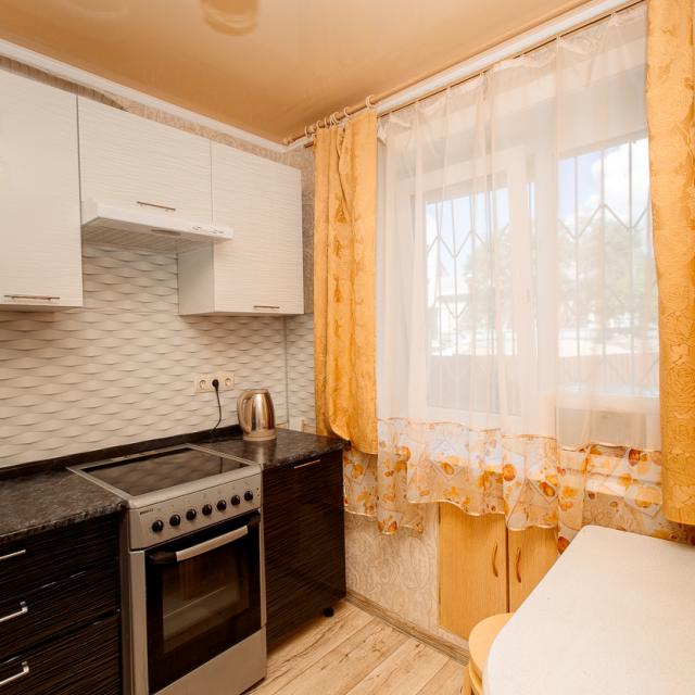 S comfortom on Mira Avenue 161