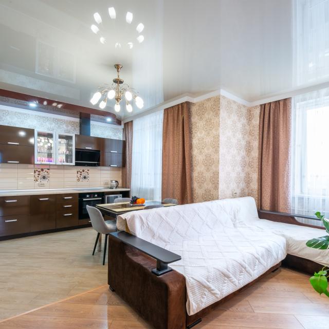 Apartments on 182 Shkolna Street