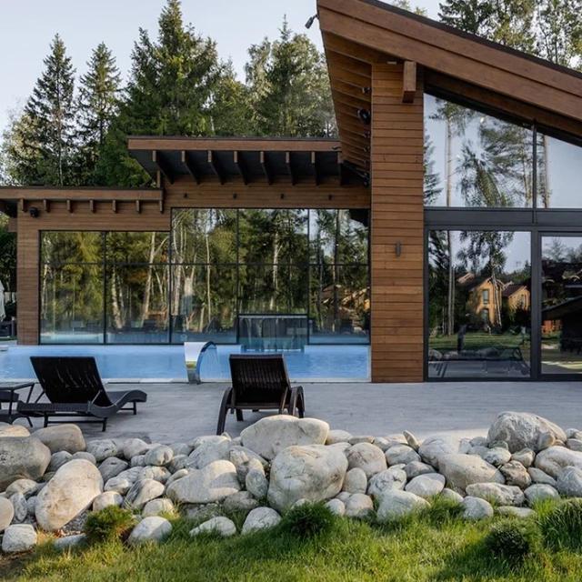 Les Art Resort (Лес Арт Резорт)